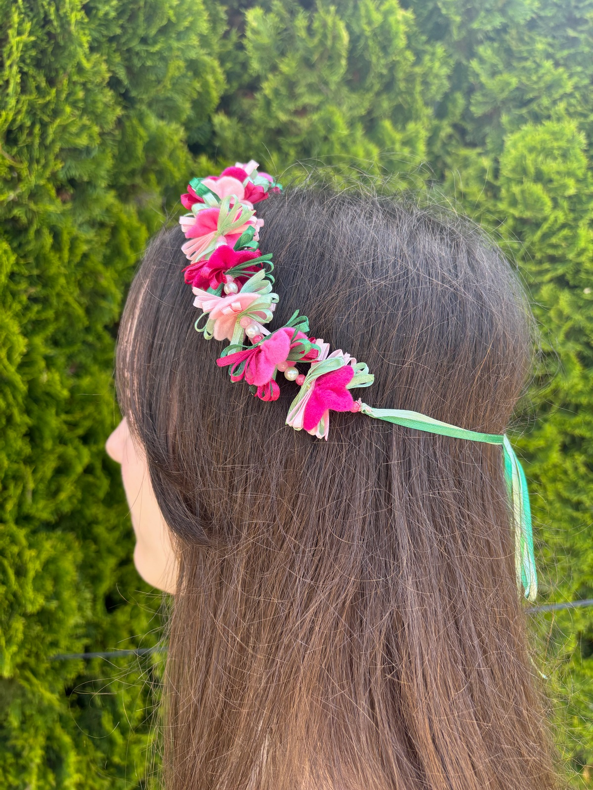 Finished flower crown.